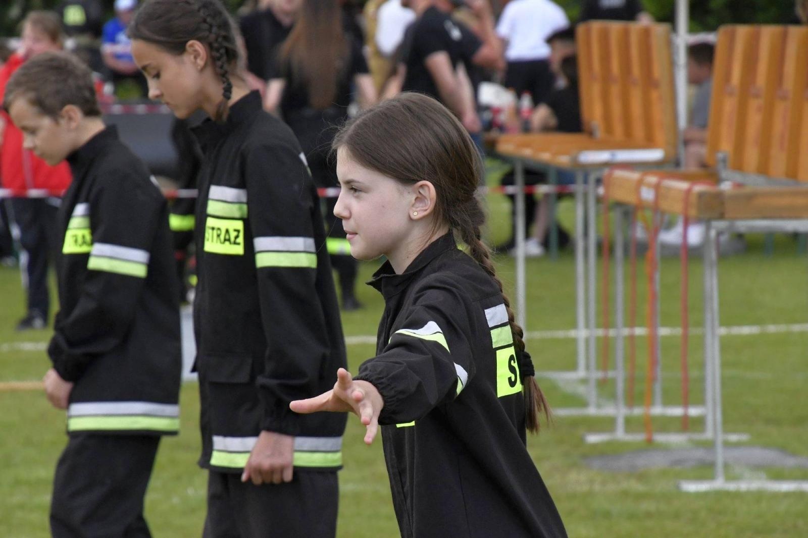 Zdjęcie w galerii na portalu naszraciborz.pl: Rudyszwałd na strażackim tronie w gminie Krzyżanowice wiadomości z regionu