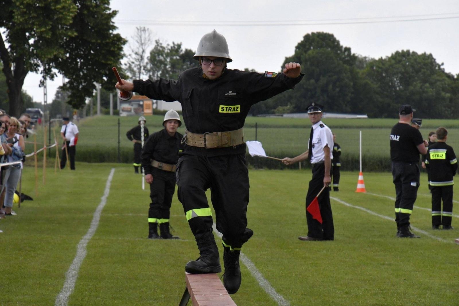 Zdjęcie w galerii na portalu naszraciborz.pl: Rudyszwałd na strażackim tronie w gminie Krzyżanowice wiadomości z regionu