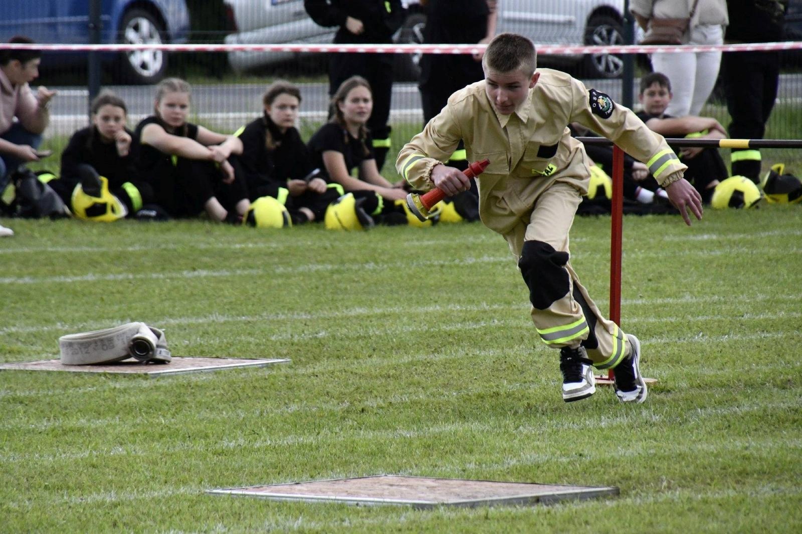 Zdjęcie w galerii na portalu naszraciborz.pl: Rudyszwałd na strażackim tronie w gminie Krzyżanowice wiadomości z regionu