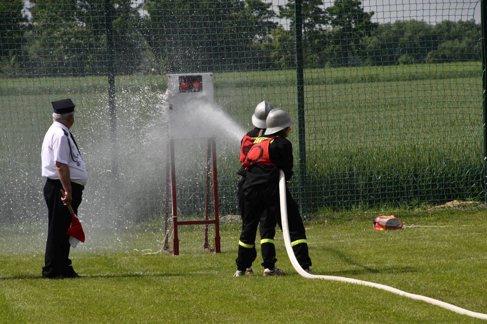 Zdjęcie w galerii na portalu naszraciborz.pl: Rudyszwałd na strażackim tronie w gminie Krzyżanowice wiadomości z regionu
