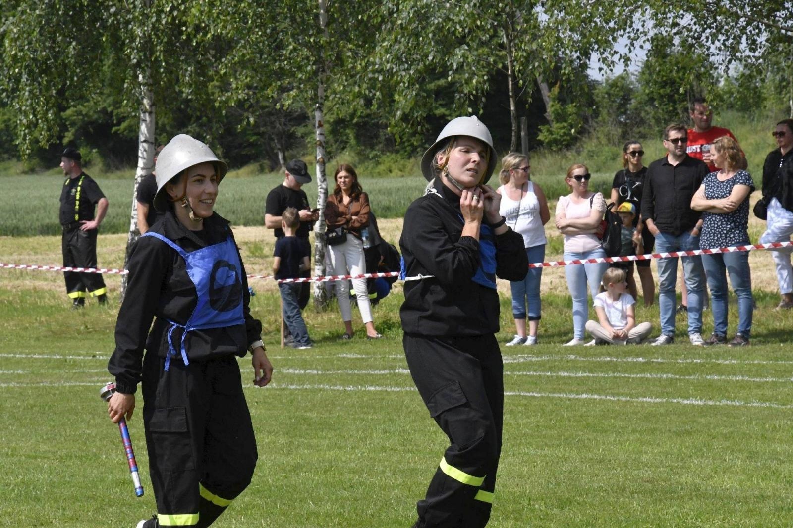 Zdjęcie w galerii na portalu naszraciborz.pl: Rudyszwałd na strażackim tronie w gminie Krzyżanowice wiadomości z regionu