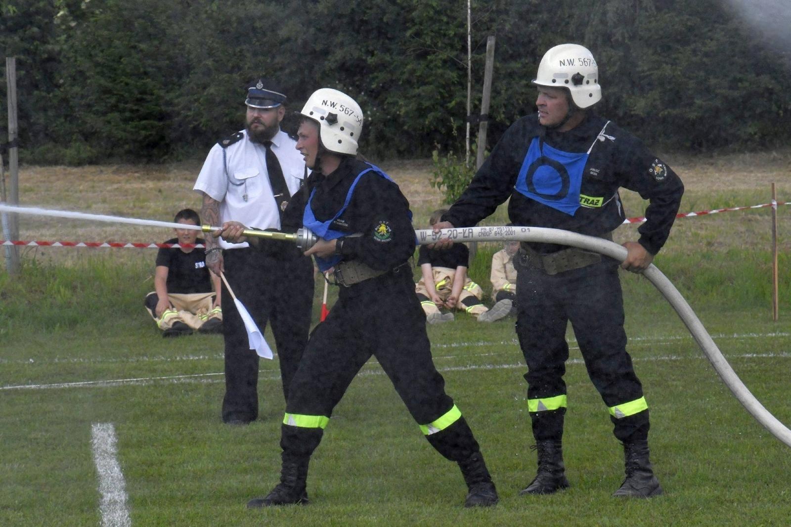 Zdjęcie w galerii na portalu naszraciborz.pl: Rudyszwałd na strażackim tronie w gminie Krzyżanowice wiadomości z regionu