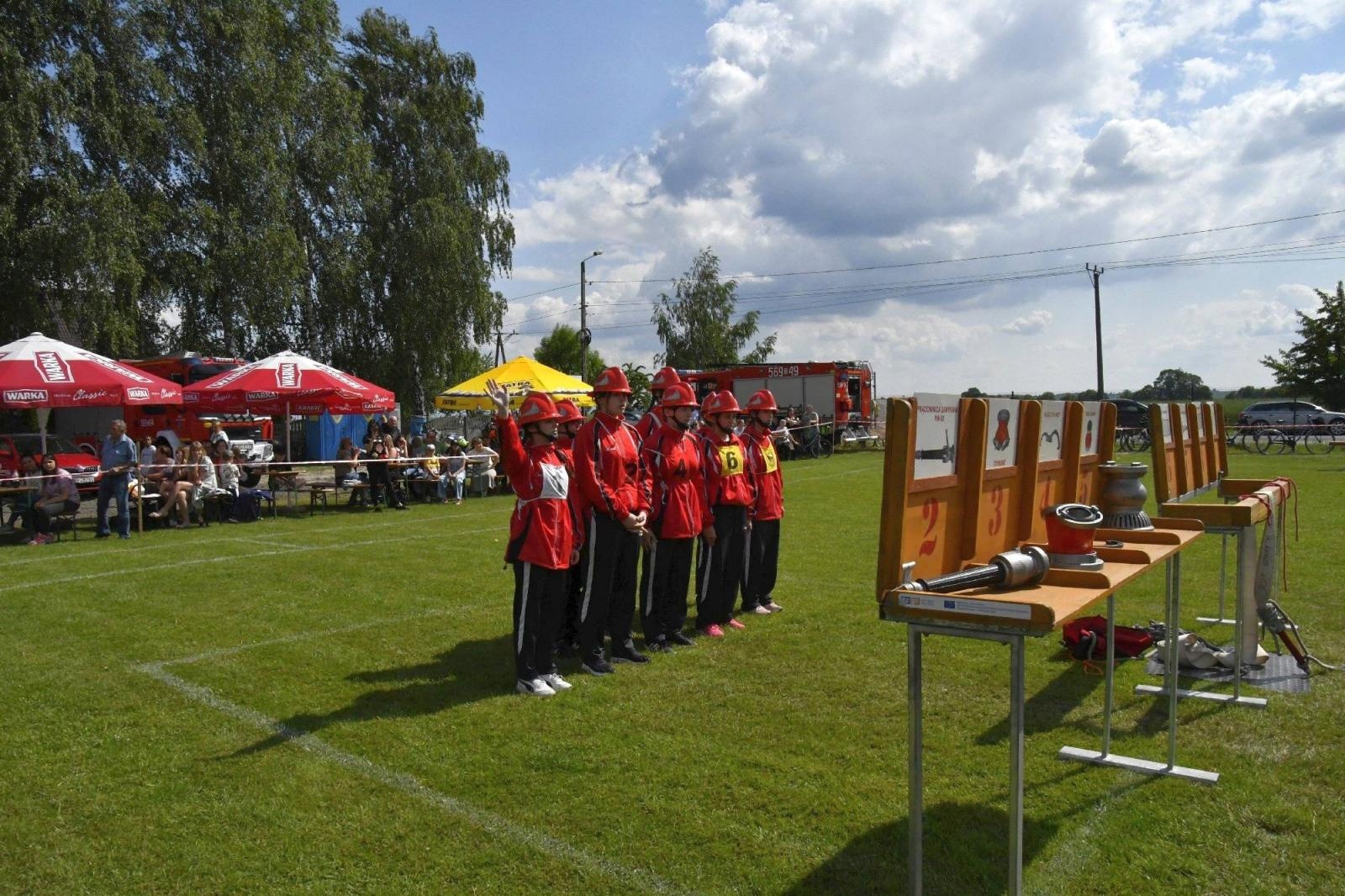 Zdjęcie w galerii na portalu naszraciborz.pl: Rudyszwałd na strażackim tronie w gminie Krzyżanowice wiadomości z regionu