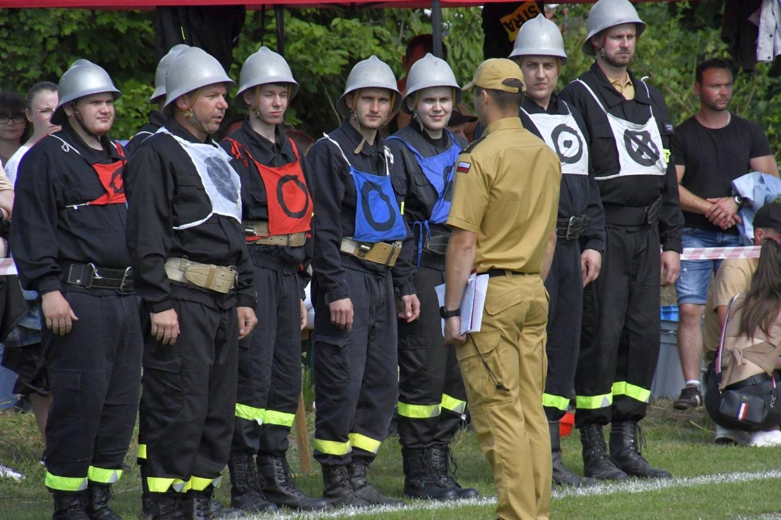 Zdjęcie w galerii na portalu naszraciborz.pl: Rudyszwałd na strażackim tronie w gminie Krzyżanowice wiadomości z regionu
