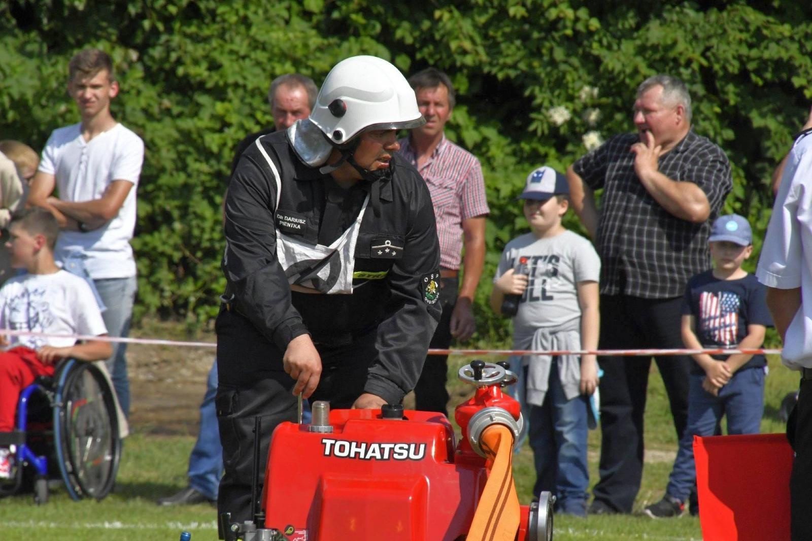 Zdjęcie w galerii na portalu naszraciborz.pl: Rudyszwałd na strażackim tronie w gminie Krzyżanowice wiadomości z regionu