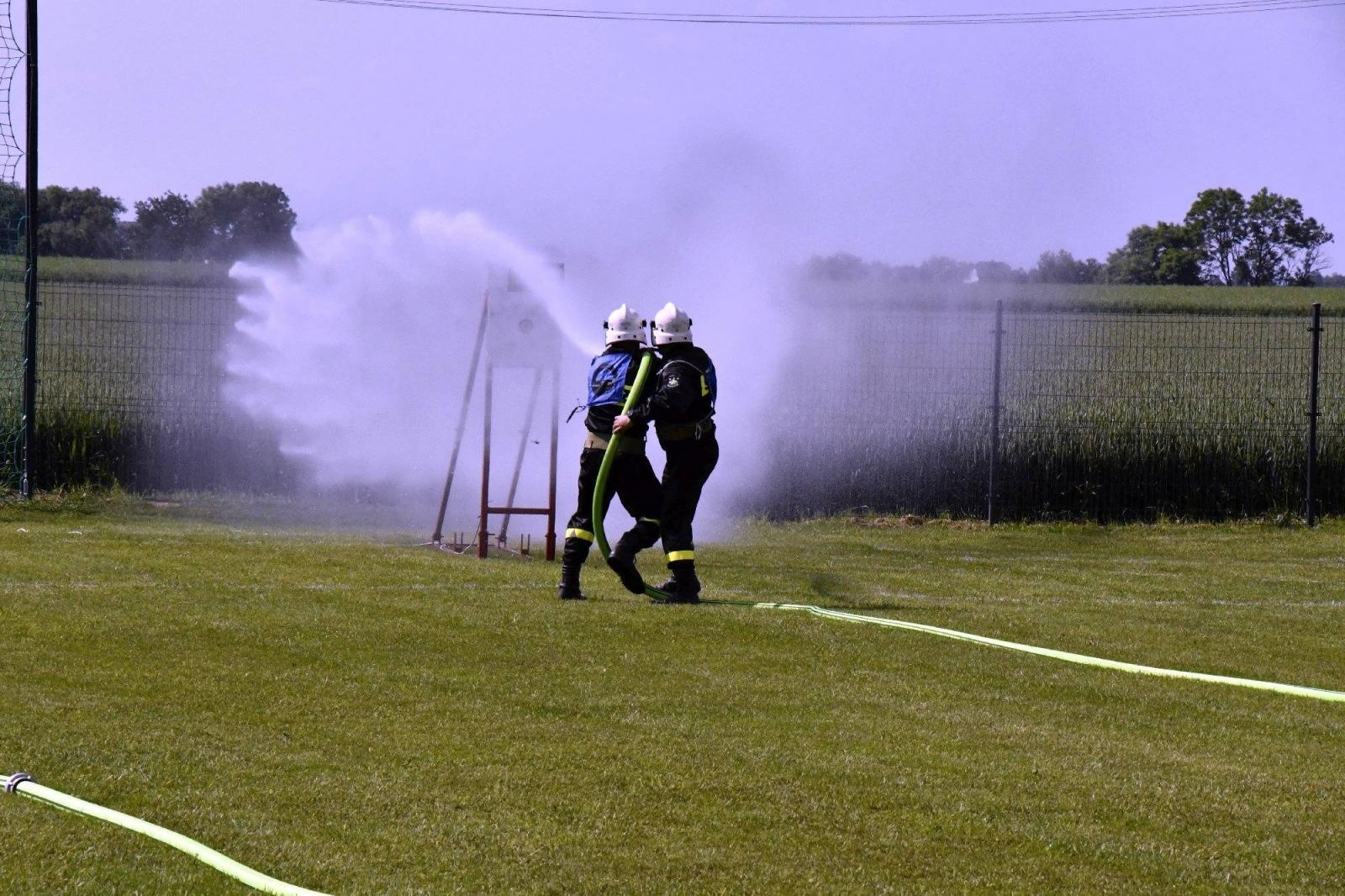 Zdjęcie w galerii na portalu naszraciborz.pl: Rudyszwałd na strażackim tronie w gminie Krzyżanowice wiadomości z regionu