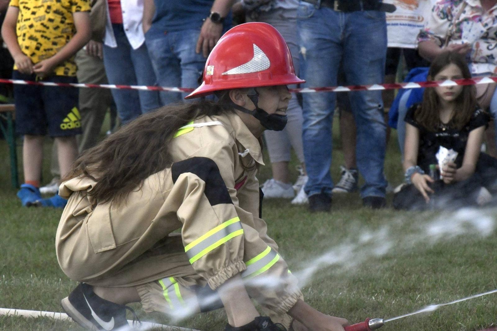 Zdjęcie w galerii na portalu naszraciborz.pl: Rudyszwałd na strażackim tronie w gminie Krzyżanowice wiadomości z regionu