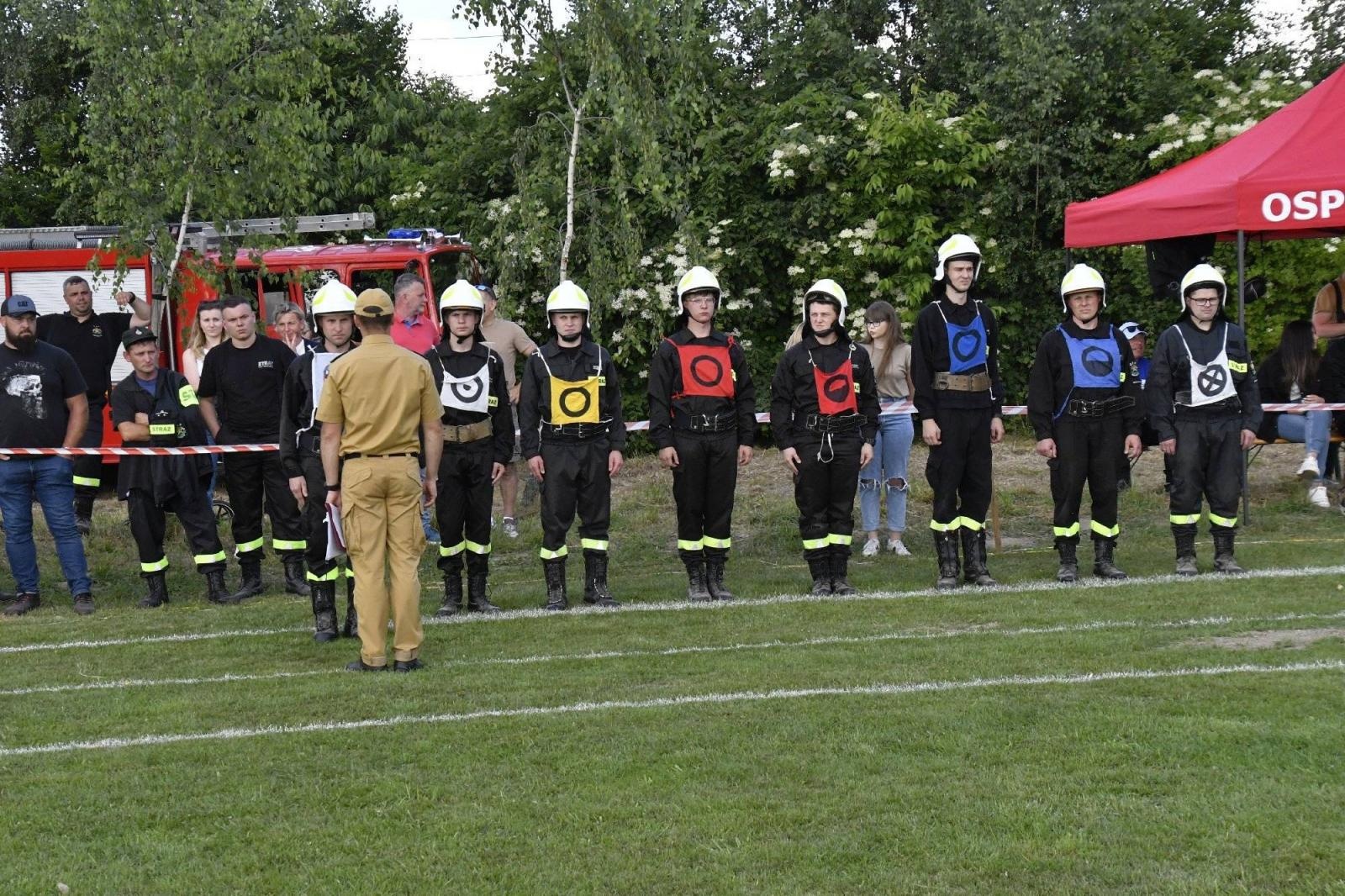 Zdjęcie w galerii na portalu naszraciborz.pl: Rudyszwałd na strażackim tronie w gminie Krzyżanowice wiadomości z regionu
