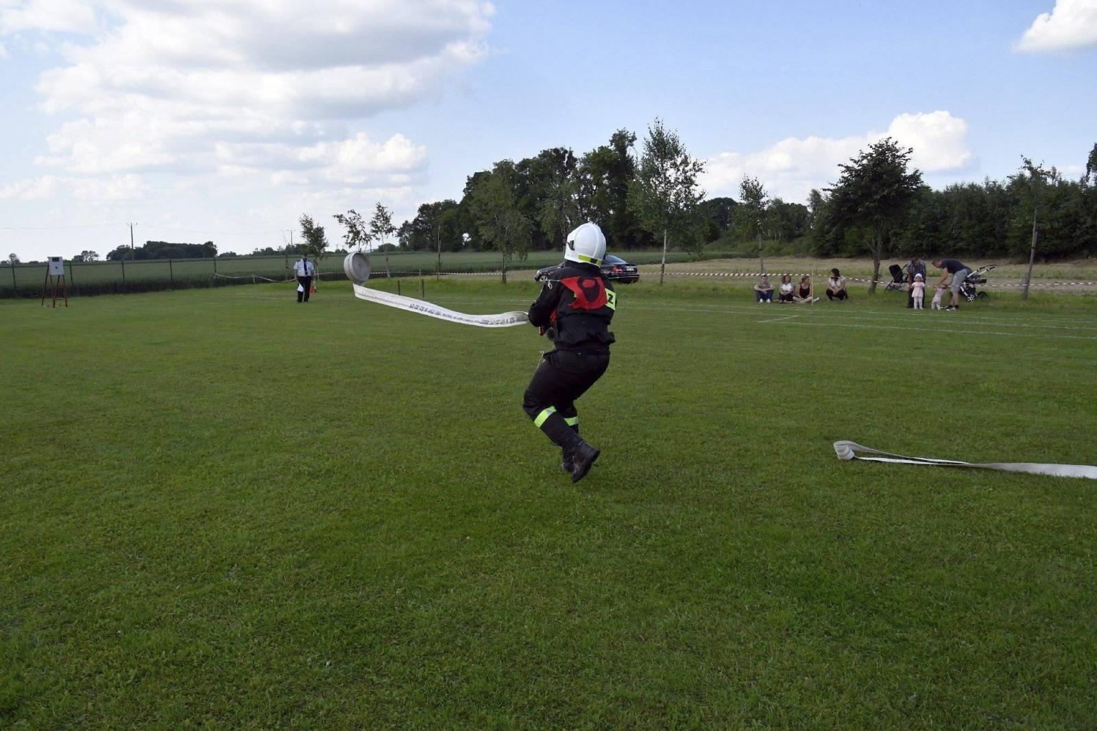 Zdjęcie w galerii na portalu naszraciborz.pl: Rudyszwałd na strażackim tronie w gminie Krzyżanowice wiadomości z regionu