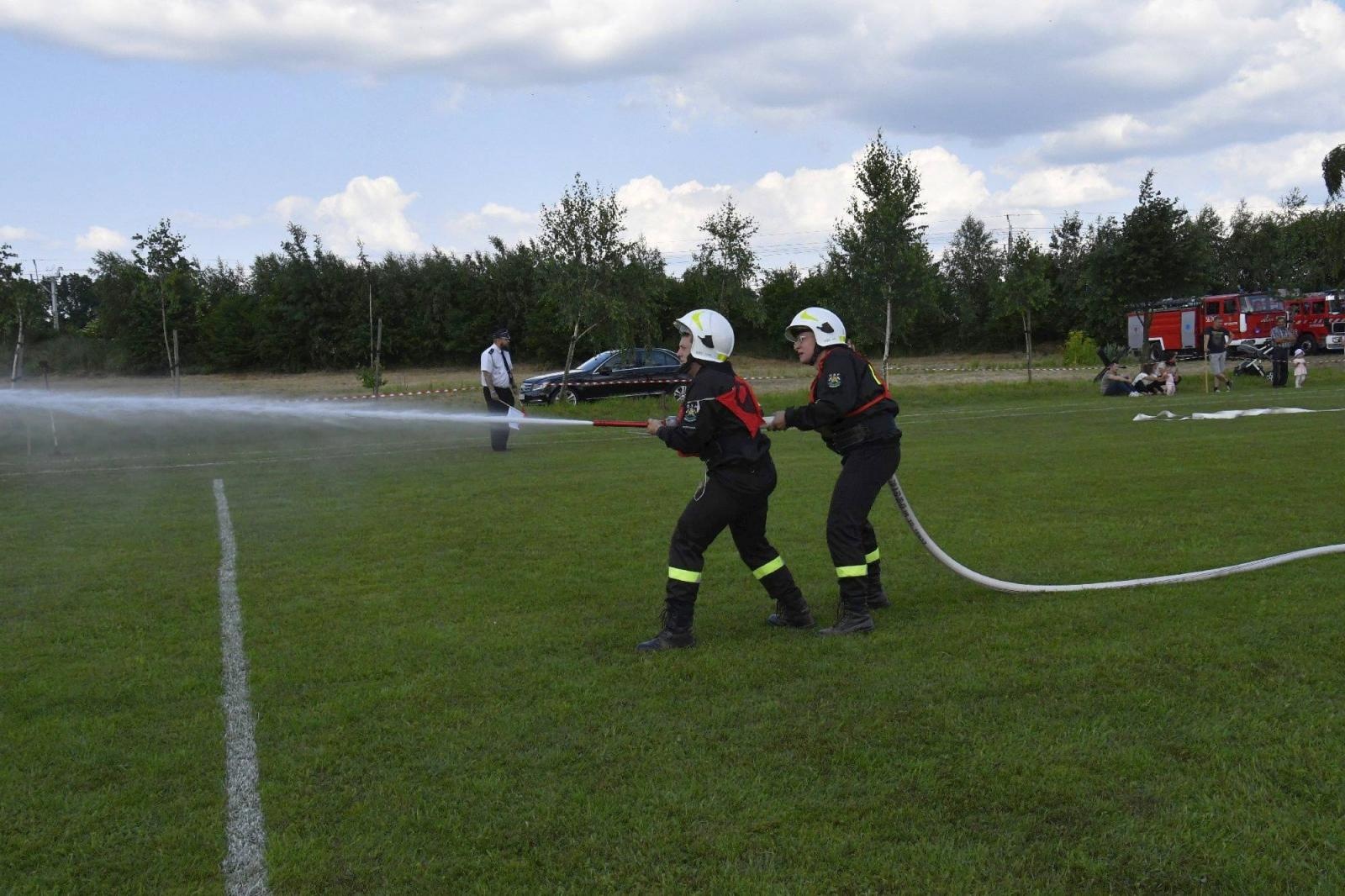 Zdjęcie w galerii na portalu naszraciborz.pl: Rudyszwałd na strażackim tronie w gminie Krzyżanowice wiadomości z regionu