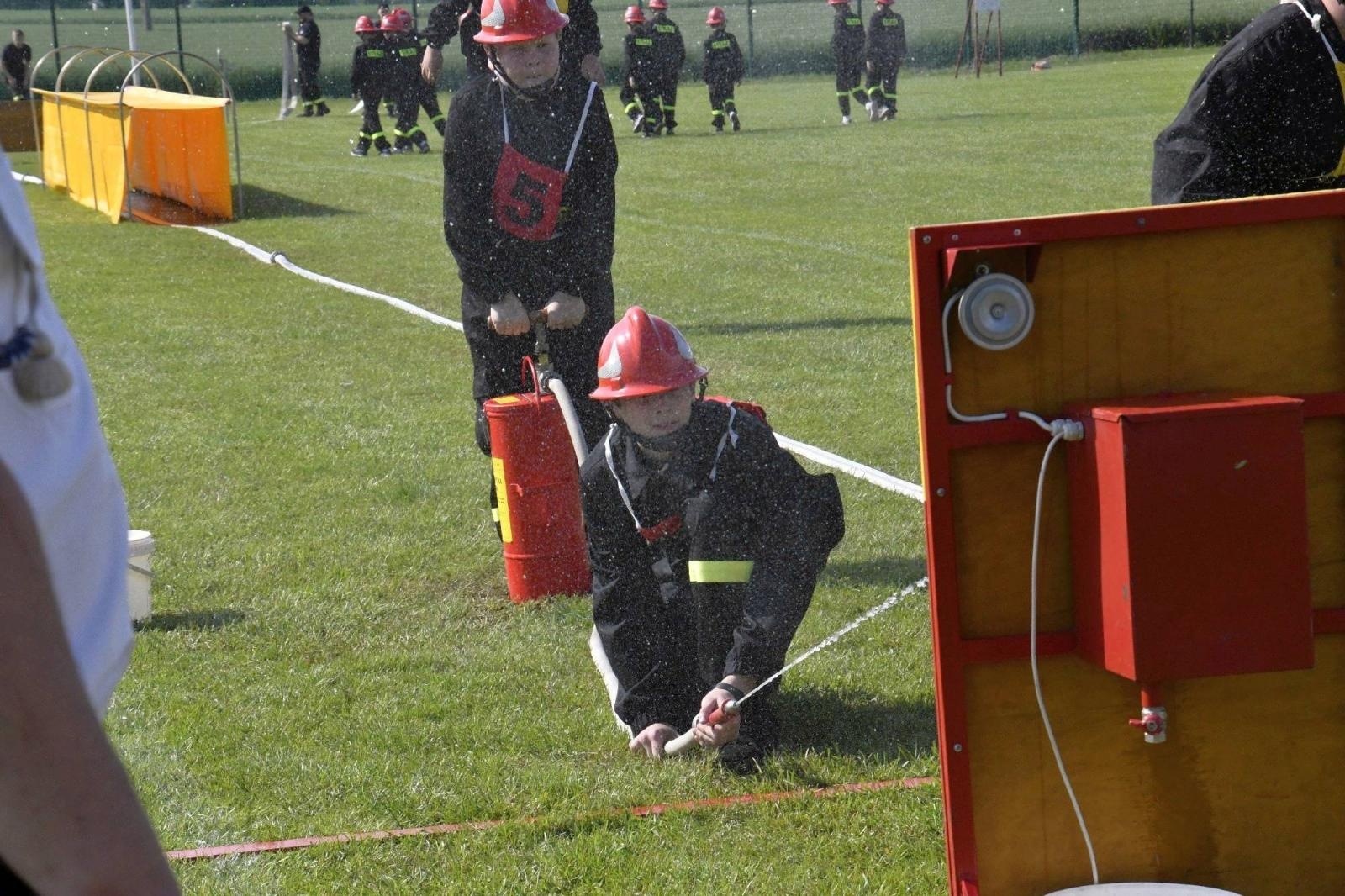 Zdjęcie w galerii na portalu naszraciborz.pl: Rudyszwałd na strażackim tronie w gminie Krzyżanowice wiadomości z regionu