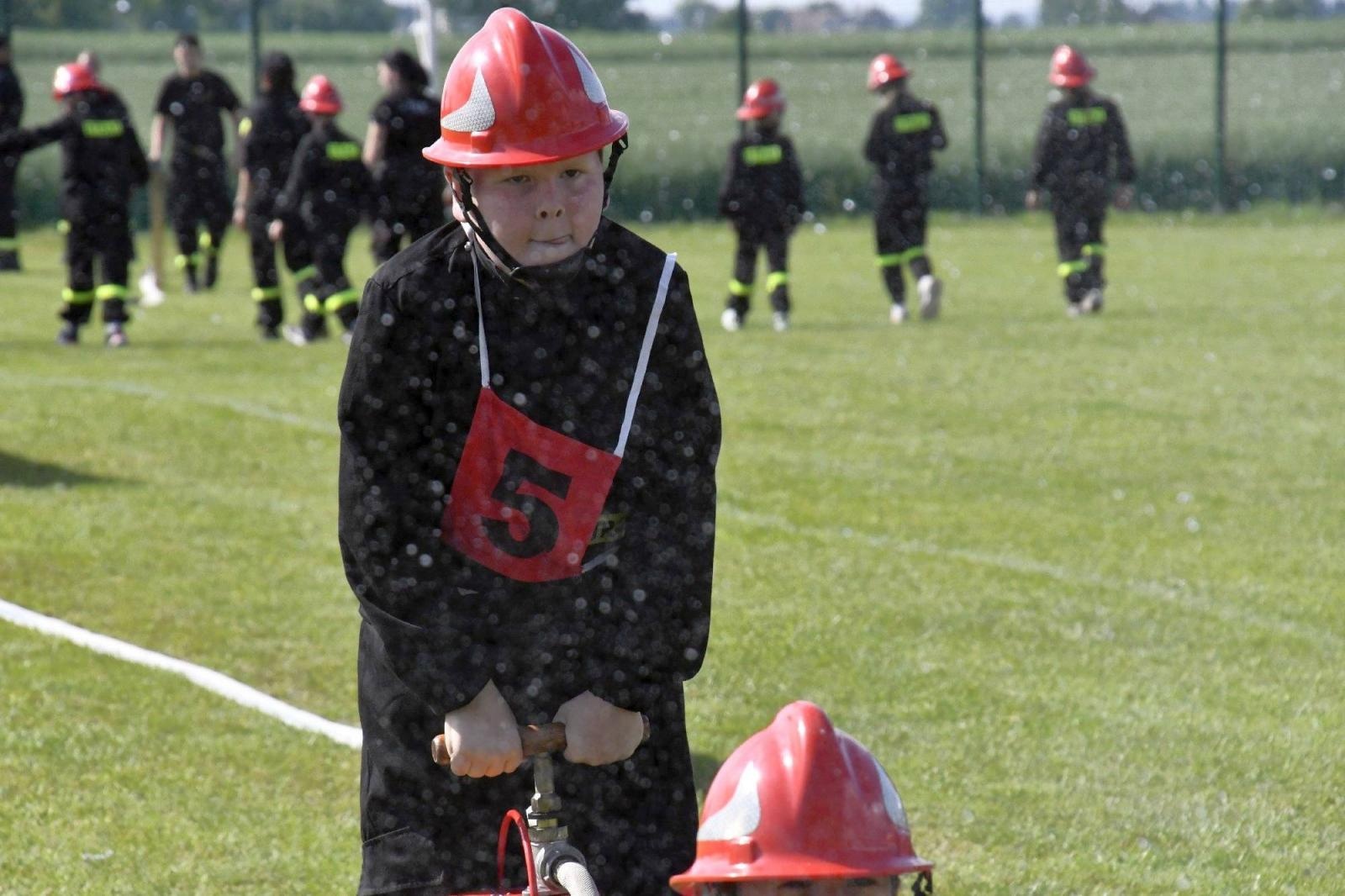 Zdjęcie w galerii na portalu naszraciborz.pl: Rudyszwałd na strażackim tronie w gminie Krzyżanowice wiadomości z regionu