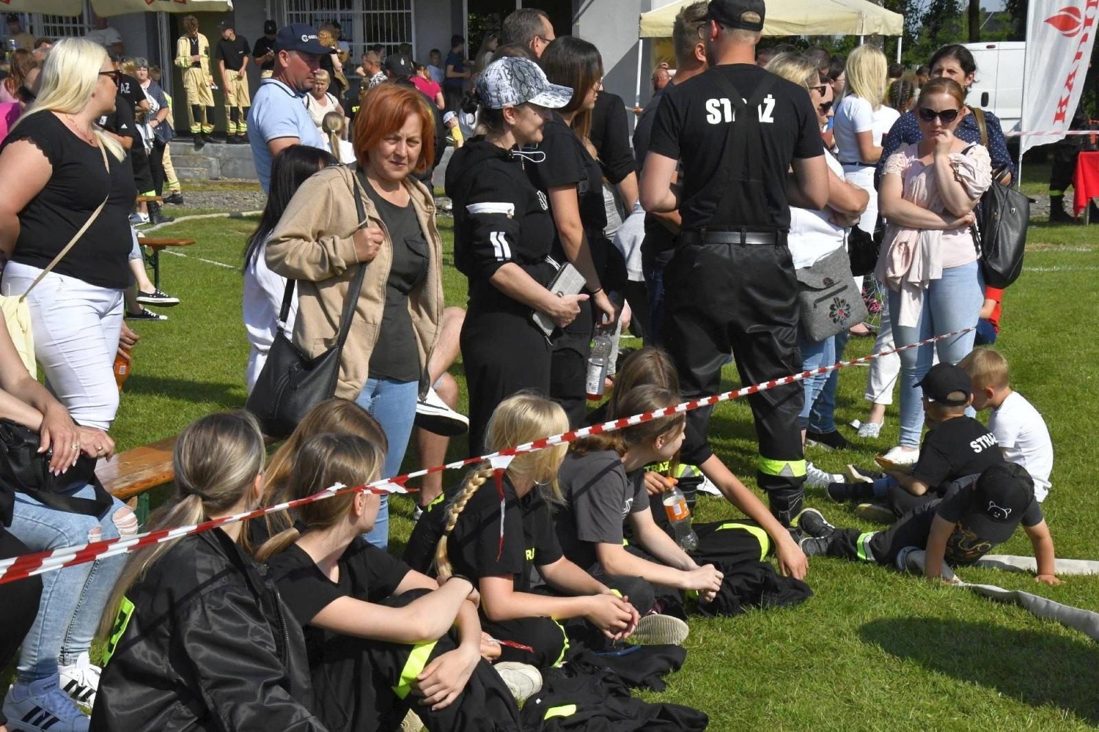 Zdjęcie w galerii na portalu naszraciborz.pl: Rudyszwałd na strażackim tronie w gminie Krzyżanowice wiadomości z regionu