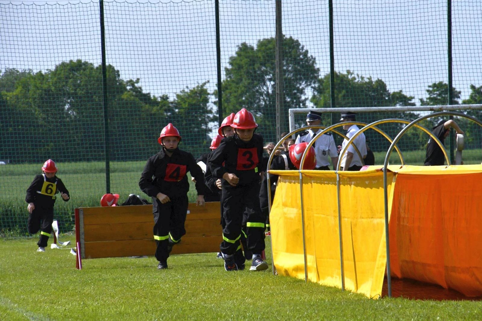 Zdjęcie w galerii na portalu naszraciborz.pl: Rudyszwałd na strażackim tronie w gminie Krzyżanowice wiadomości z regionu