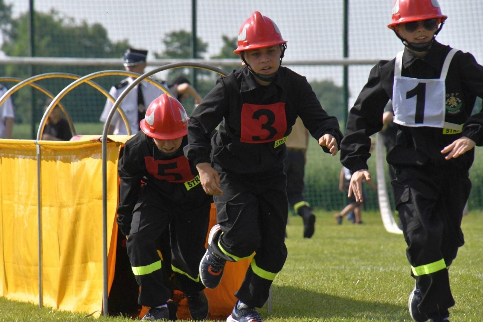 Zdjęcie w galerii na portalu naszraciborz.pl: Rudyszwałd na strażackim tronie w gminie Krzyżanowice wiadomości z regionu