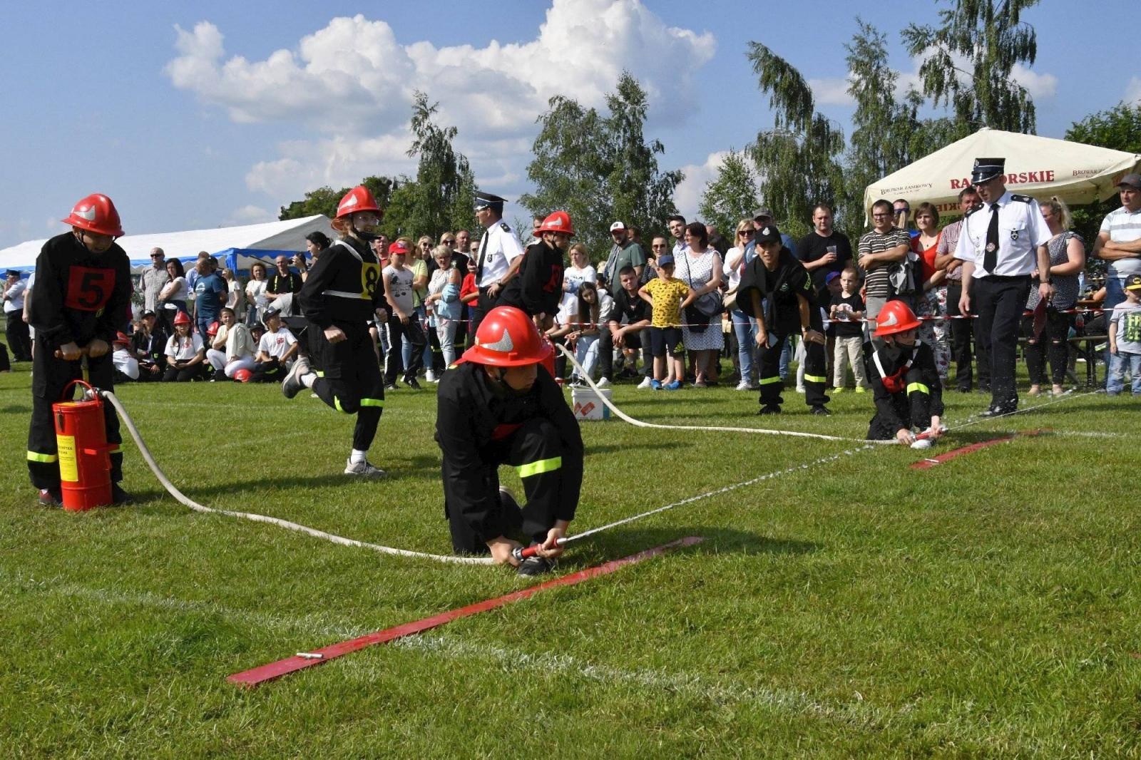 Zdjęcie w galerii na portalu naszraciborz.pl: Rudyszwałd na strażackim tronie w gminie Krzyżanowice wiadomości z regionu