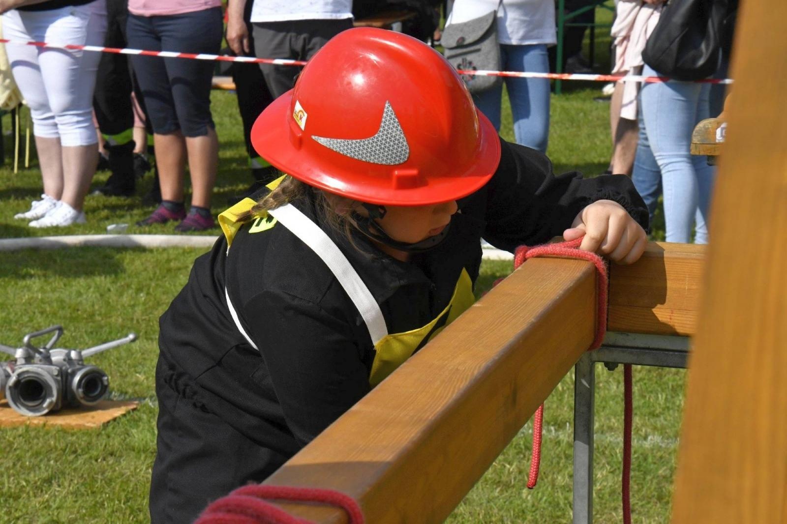 Zdjęcie w galerii na portalu naszraciborz.pl: Rudyszwałd na strażackim tronie w gminie Krzyżanowice wiadomości z regionu
