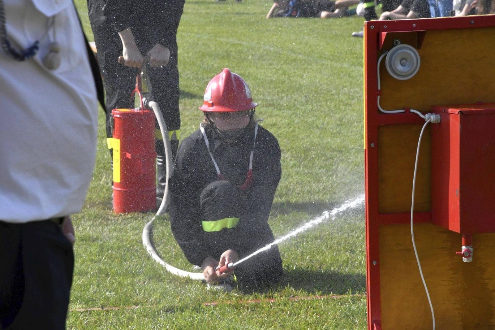 Zdjęcie w galerii na portalu naszraciborz.pl: Rudyszwałd na strażackim tronie w gminie Krzyżanowice wiadomości z regionu