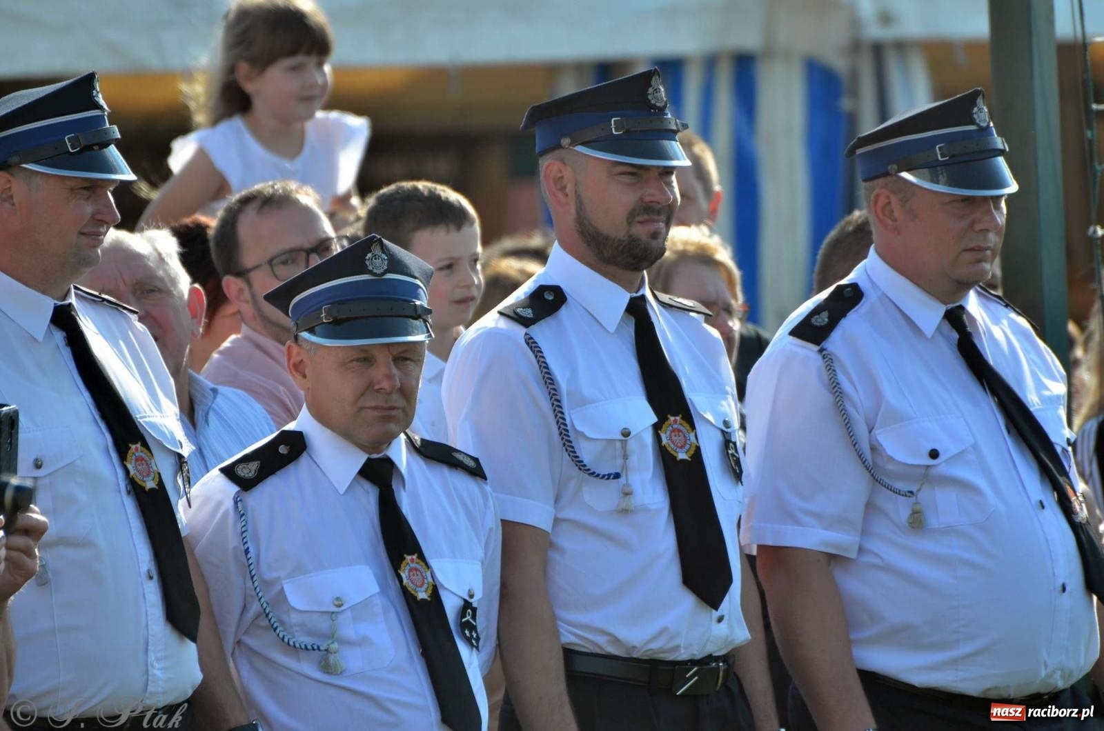 Zdjęcie w galerii na portalu naszraciborz.pl: Z lądu i powietrza - strażackie pokazy i zawody w Borucinie [FOTO] wiadomości z regionu