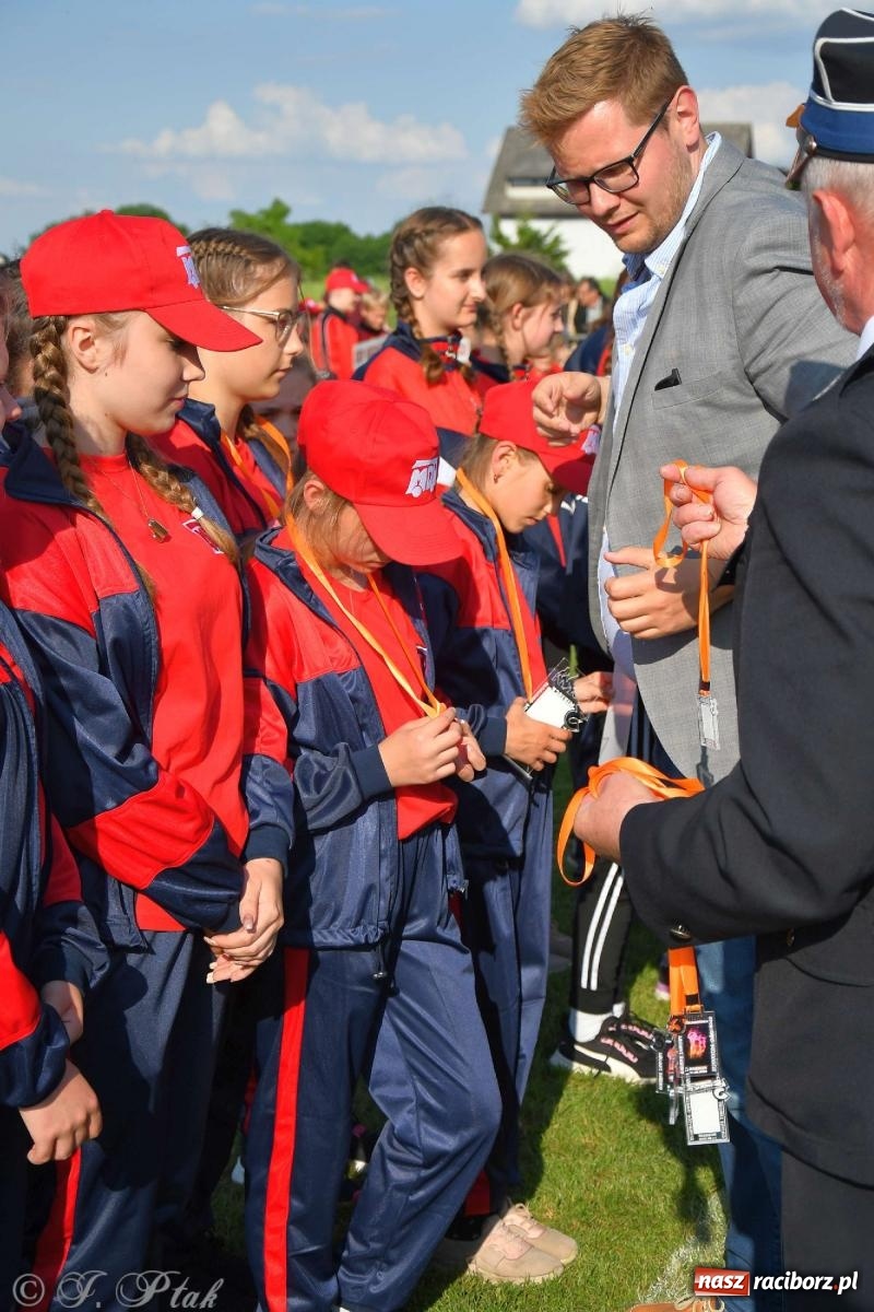 Zdjęcie w galerii na portalu naszraciborz.pl: Z lądu i powietrza - strażackie pokazy i zawody w Borucinie [FOTO] wiadomości z regionu