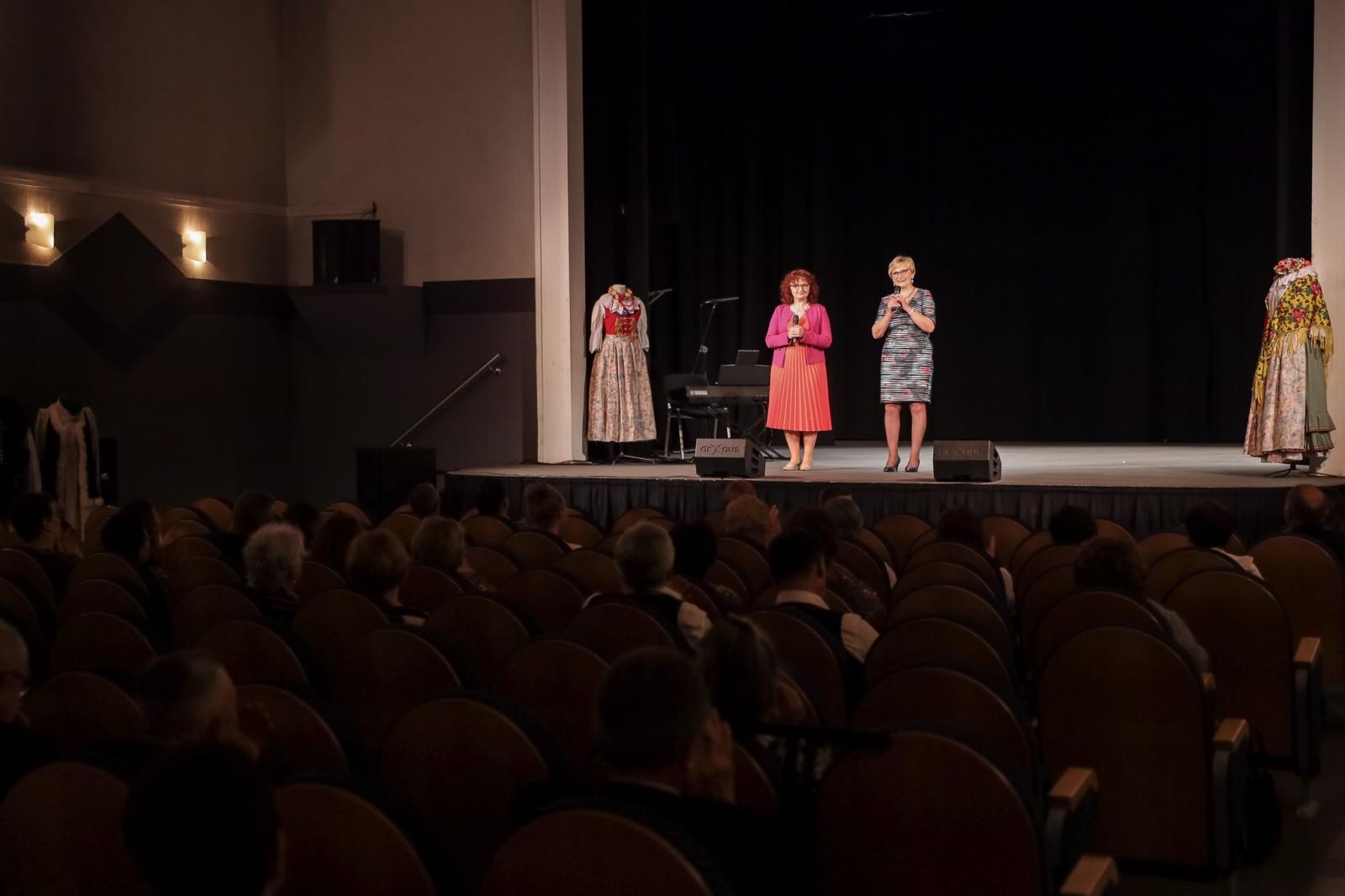 Zdjęcie w galerii na portalu naszraciborz.pl: Trojok Śląski, czyli święto śląskiej pieśni chóralnej w Raciborzu [FOTO i WIDEO] wiadomości z regionu