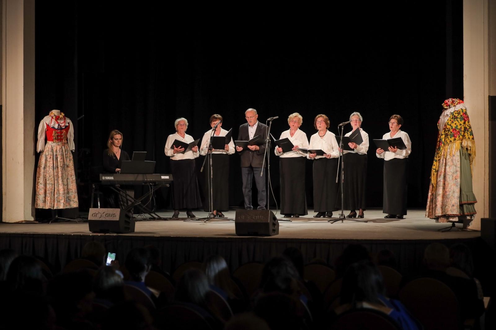 Zdjęcie w galerii na portalu naszraciborz.pl: Trojok Śląski, czyli święto śląskiej pieśni chóralnej w Raciborzu [FOTO i WIDEO] wiadomości z regionu