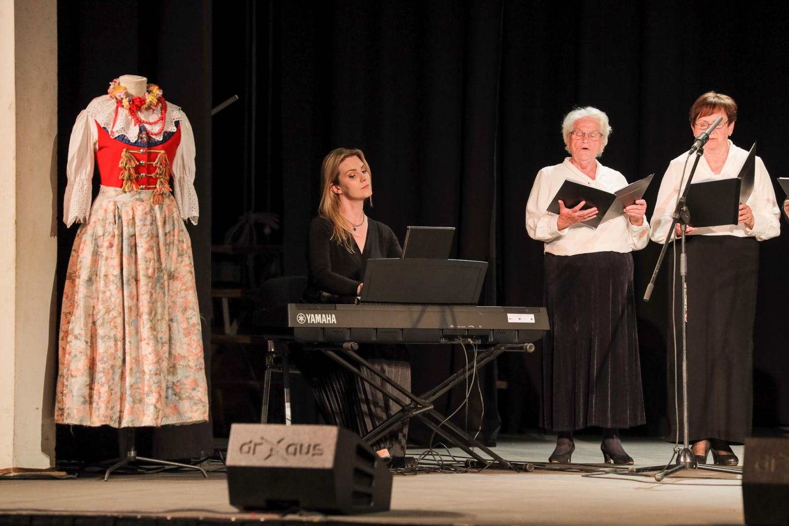 Zdjęcie w galerii na portalu naszraciborz.pl: Trojok Śląski, czyli święto śląskiej pieśni chóralnej w Raciborzu [FOTO i WIDEO] wiadomości z regionu