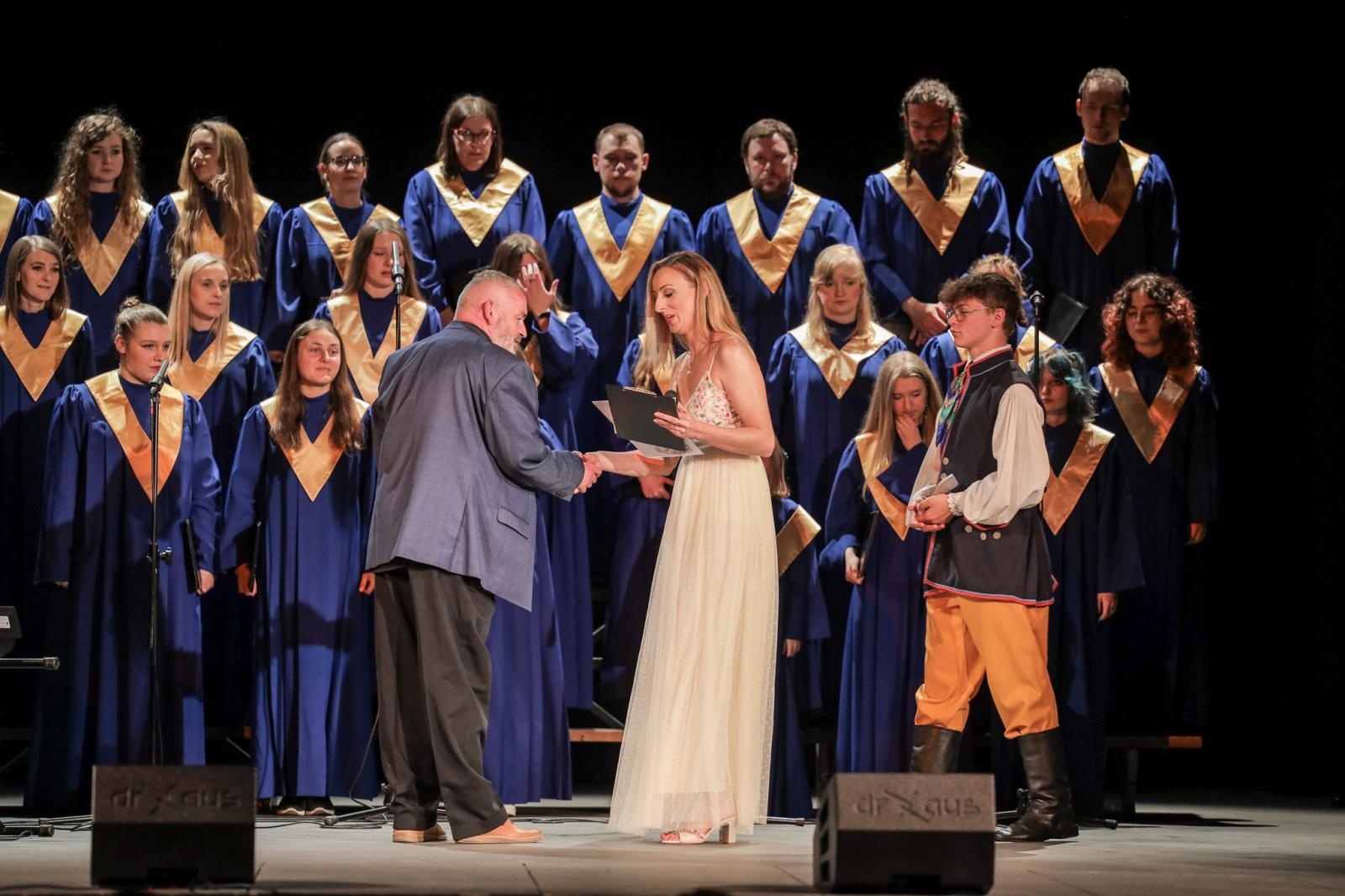 Zdjęcie w galerii na portalu naszraciborz.pl: Trojok Śląski, czyli święto śląskiej pieśni chóralnej w Raciborzu [FOTO i WIDEO] wiadomości z regionu