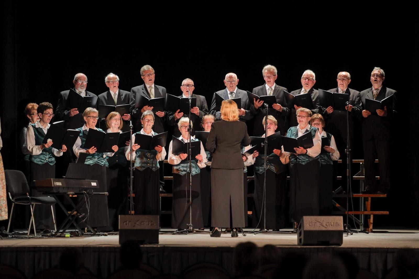 Zdjęcie w galerii na portalu naszraciborz.pl: Trojok Śląski, czyli święto śląskiej pieśni chóralnej w Raciborzu [FOTO i WIDEO] wiadomości z regionu
