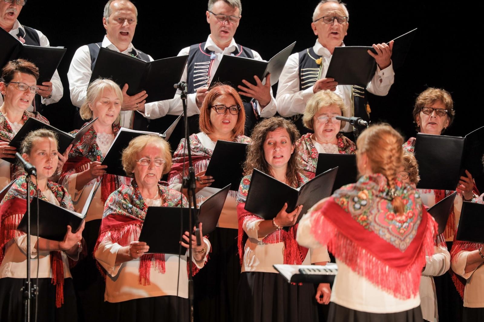 Zdjęcie w galerii na portalu naszraciborz.pl: Trojok Śląski, czyli święto śląskiej pieśni chóralnej w Raciborzu [FOTO i WIDEO] wiadomości z regionu