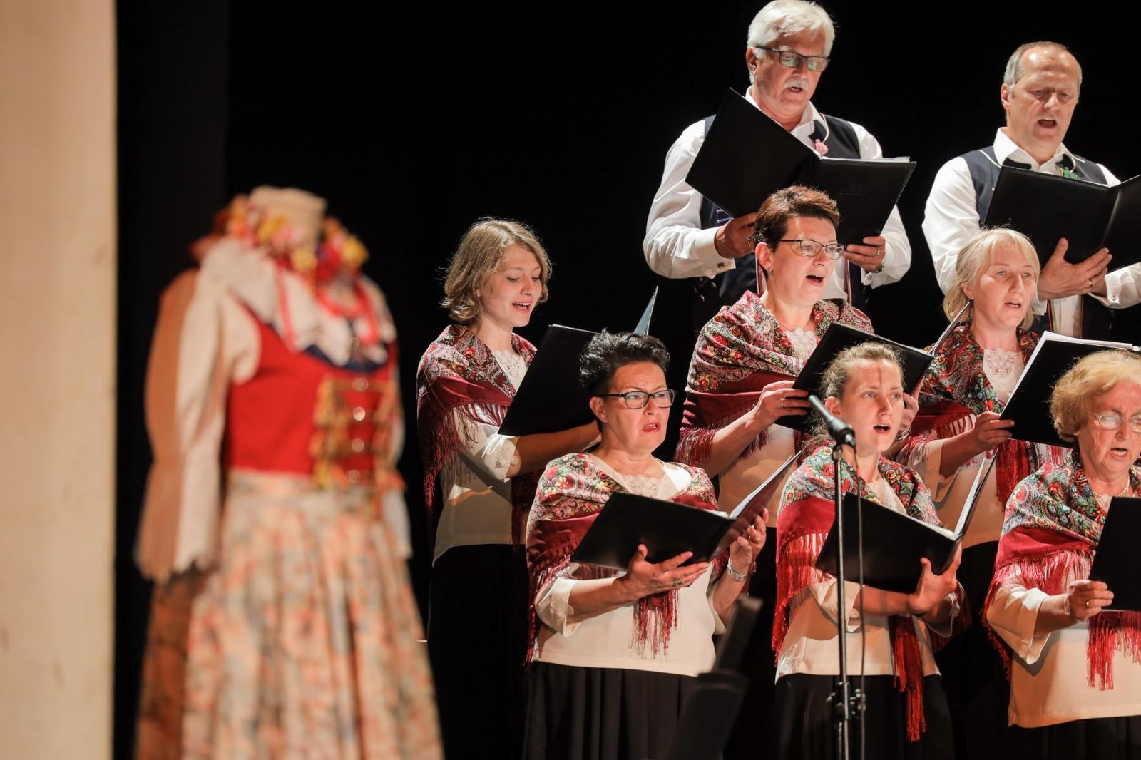 Zdjęcie w galerii na portalu naszraciborz.pl: Trojok Śląski, czyli święto śląskiej pieśni chóralnej w Raciborzu [FOTO i WIDEO] wiadomości z regionu