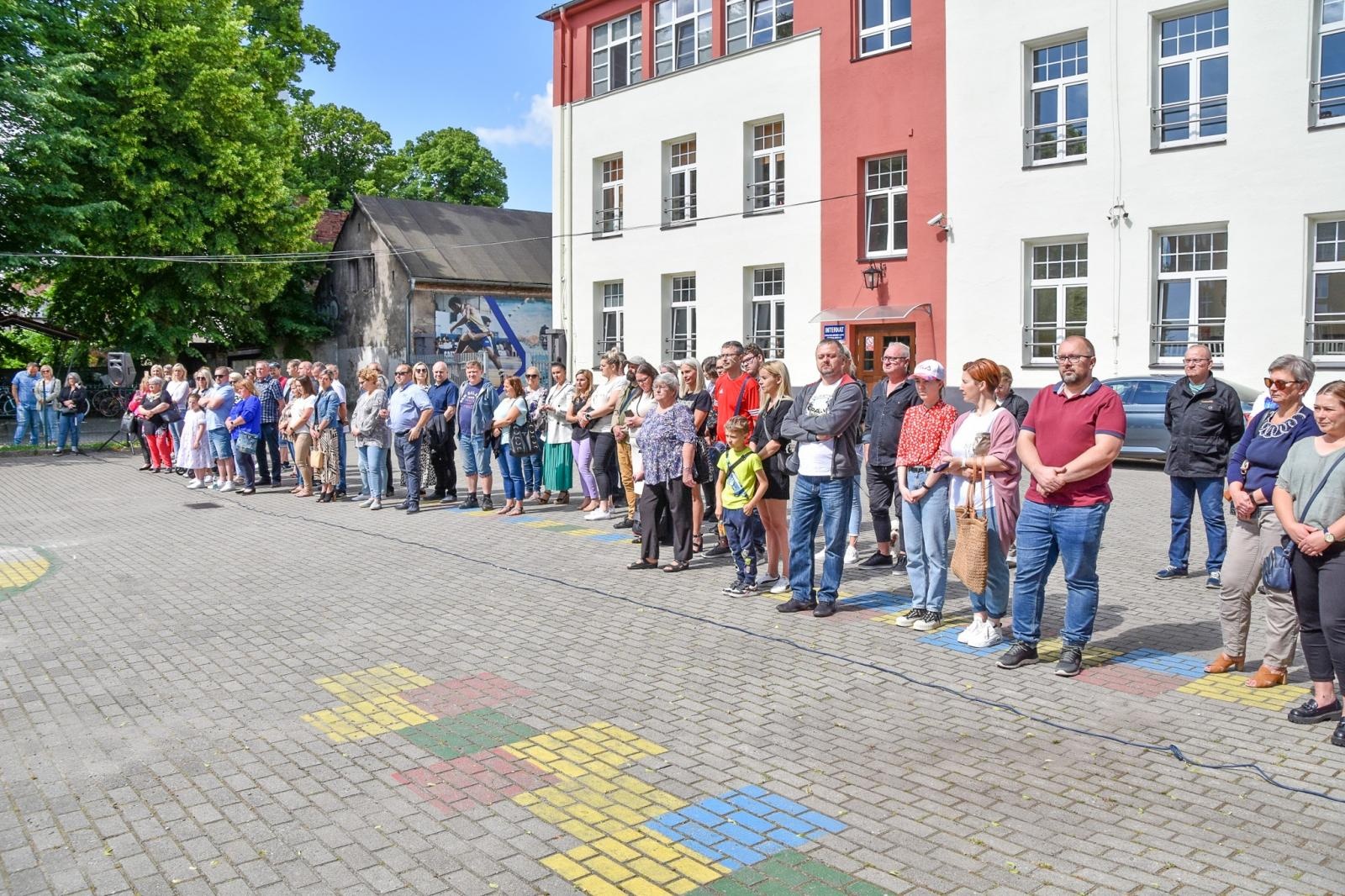 Zdjęcie w galerii na portalu naszraciborz.pl: Uczniowie ZSOMS złożyli dziś ślubowanie [FOTO i WIDEO] wiadomości z regionu