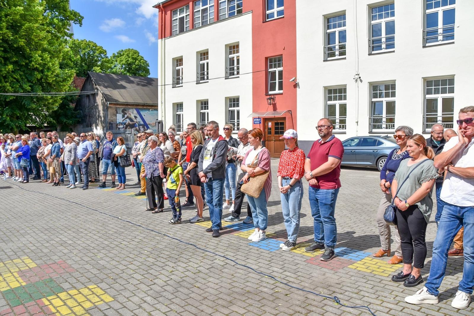 Zdjęcie w galerii na portalu naszraciborz.pl: Uczniowie ZSOMS złożyli dziś ślubowanie [FOTO i WIDEO] wiadomości z regionu