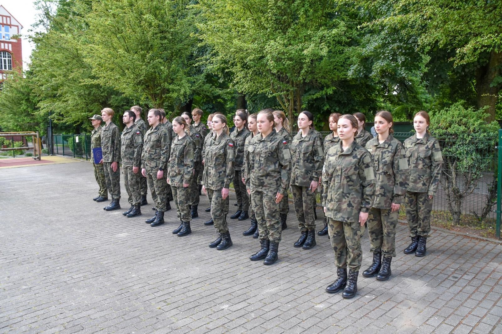 Zdjęcie w galerii na portalu naszraciborz.pl: Uczniowie ZSOMS złożyli dziś ślubowanie [FOTO i WIDEO] wiadomości z regionu