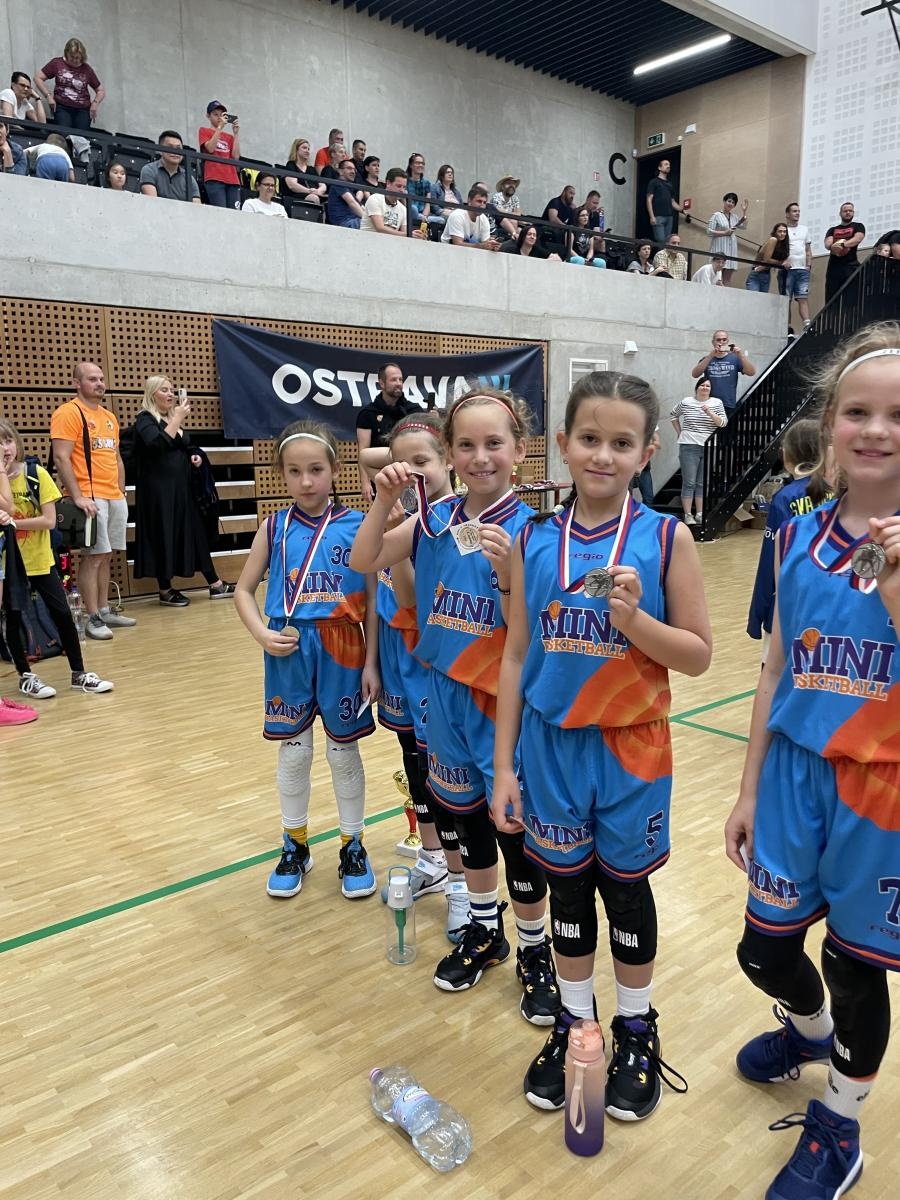 Zdjęcie w galerii na portalu naszraciborz.pl: Koszykarki MiniBasketball Racibórz na Ostrava Cup 2023 wiadomości z regionu