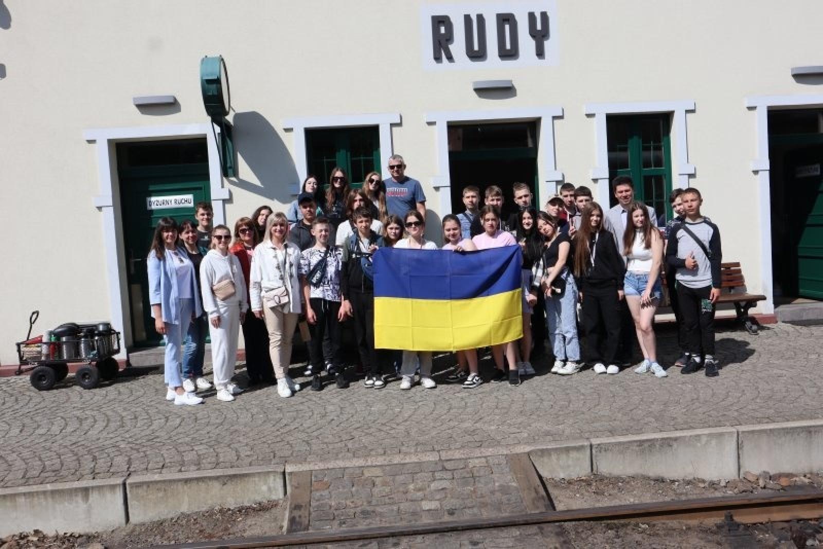 Zdjęcie w galerii na portalu naszraciborz.pl: Dzieci ukraińskich żołnierzy z partnerskiej Tyśmienicy wypoczywały w Raciborzu wiadomości z regionu