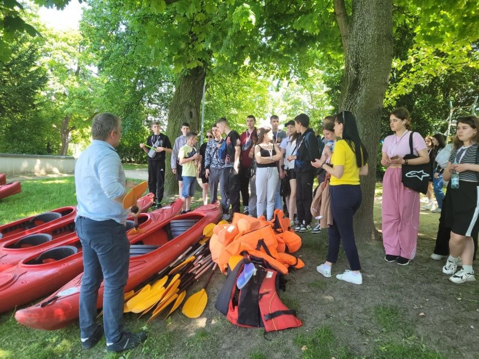 Zdjęcie w galerii na portalu naszraciborz.pl: Dzieci ukraińskich żołnierzy z partnerskiej Tyśmienicy wypoczywały w Raciborzu wiadomości z regionu