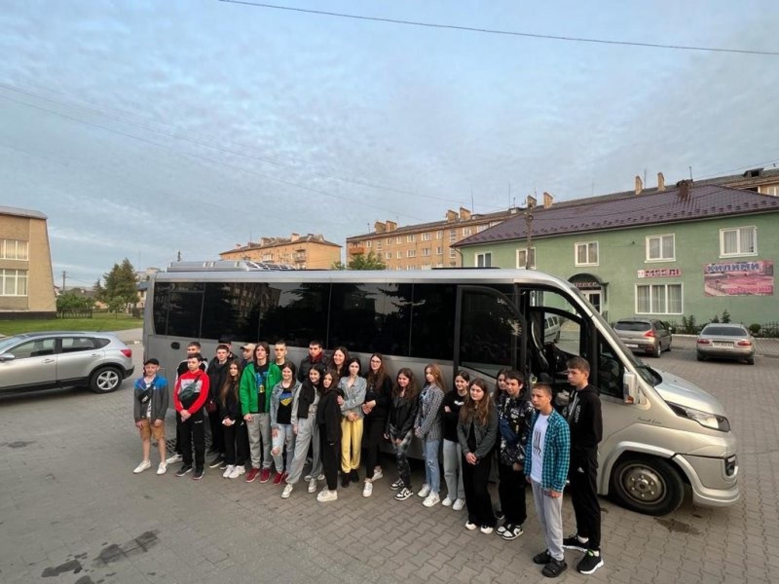 Zdjęcie w galerii na portalu naszraciborz.pl: Dzieci ukraińskich żołnierzy z partnerskiej Tyśmienicy wypoczywały w Raciborzu wiadomości z regionu