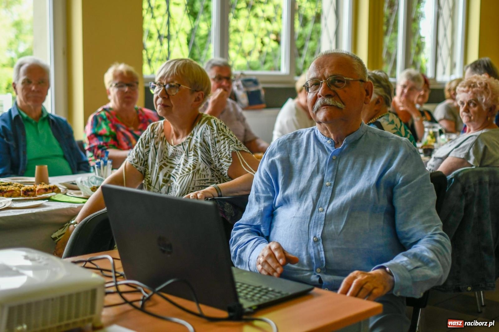 Zdjęcie w galerii na portalu naszraciborz.pl: Lekarze zalecają naukę w uniwersytecie trzeciego wieku. Raciborski zakończył rok akademicki wiadomości z regionu