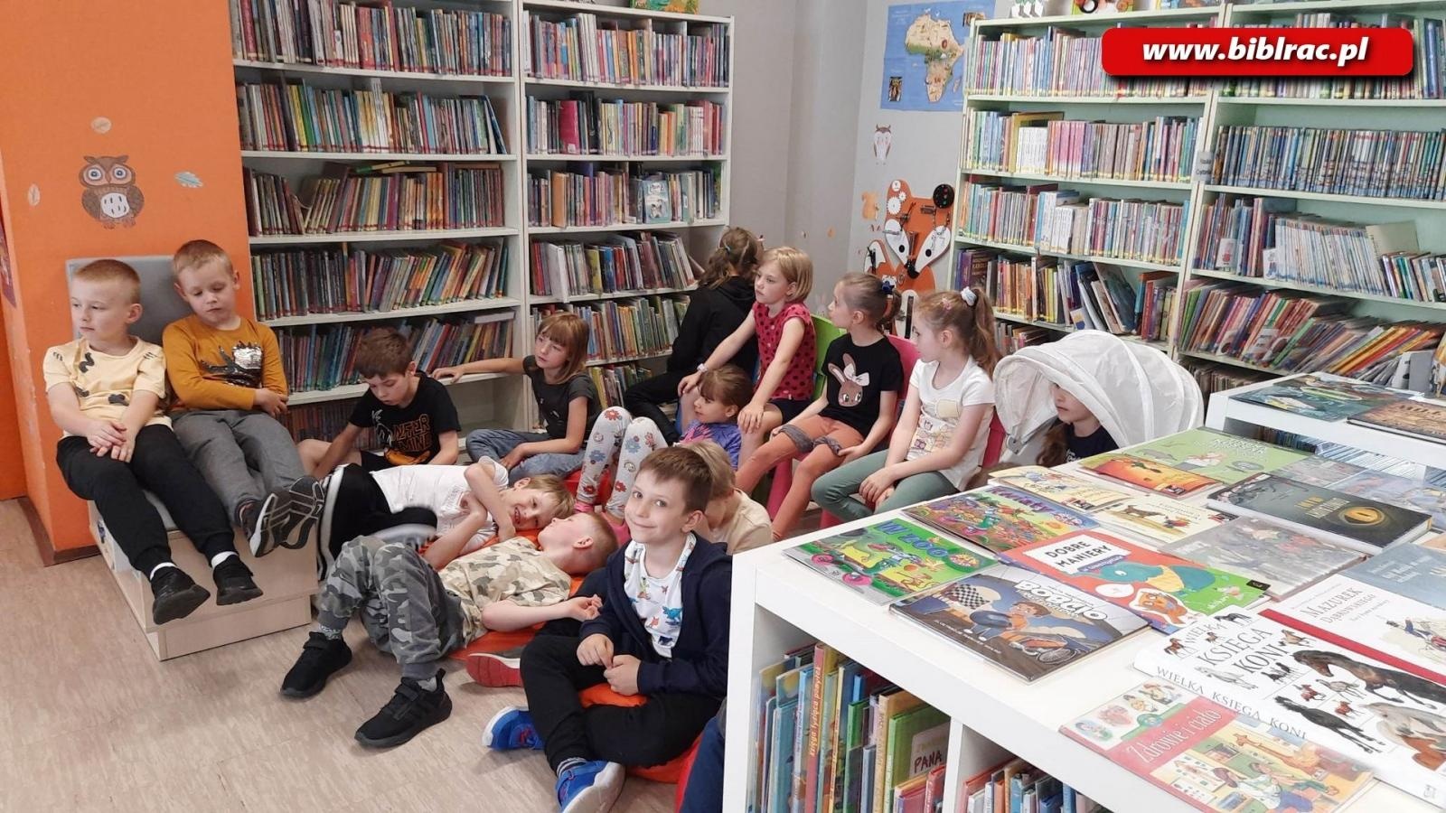 Zdjęcie w galerii na portalu naszraciborz.pl: Ogólnopolski Tydzień Czytania Dzieciom w raciborskiej bibliotece wiadomości z regionu
