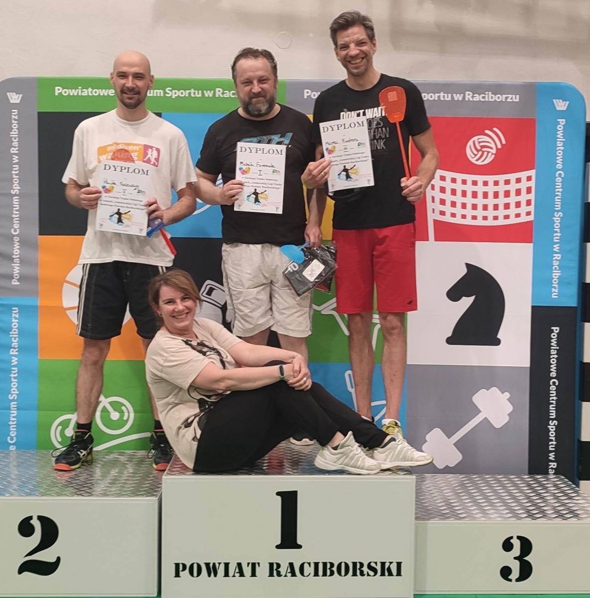 Zdjęcie w galerii na portalu naszraciborz.pl: Finał Amatorskiej Ligi Tenisa Stołowego  wiadomości z regionu