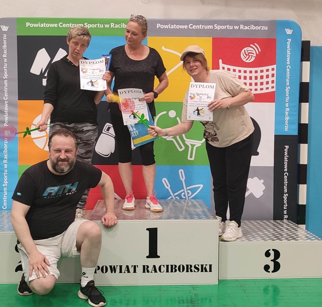 Zdjęcie w galerii na portalu naszraciborz.pl: Finał Amatorskiej Ligi Tenisa Stołowego  wiadomości z regionu