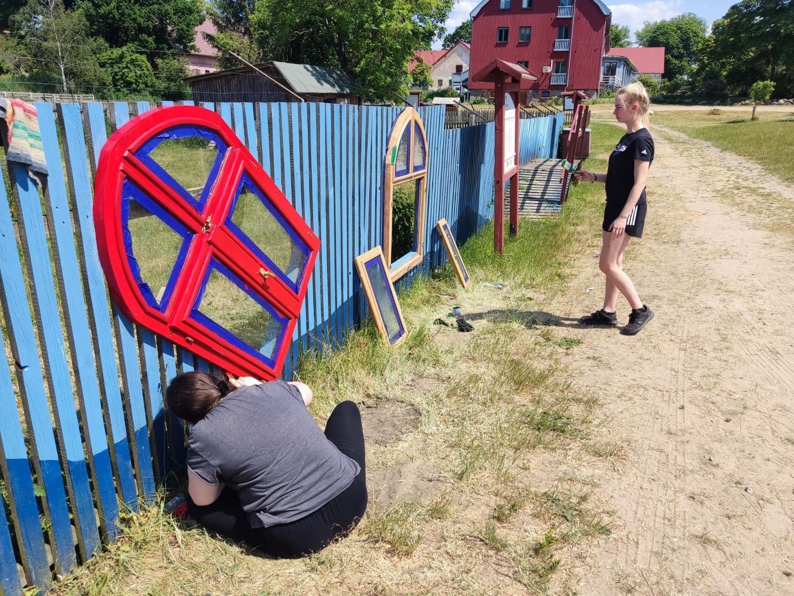 Zdjęcie w galerii na portalu naszraciborz.pl: Studenci architektury kolejny raz na warsztatach ArchitEKO w Juhowie wiadomości z regionu