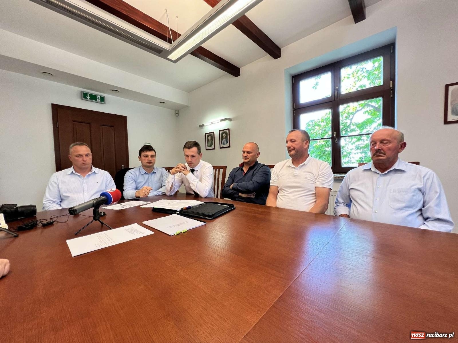 Zdjęcie w galerii na portalu naszraciborz.pl: Rolnicy czekają na ziemię, a Agromax ma postanowienie wiadomości z regionu