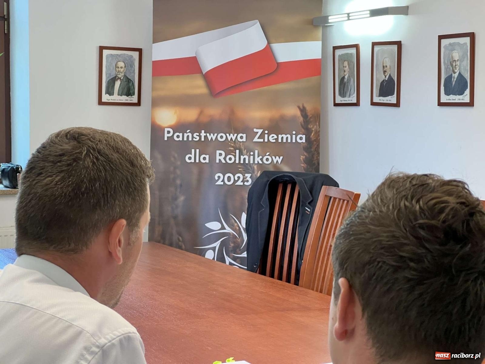 Zdjęcie w galerii na portalu naszraciborz.pl: Rolnicy czekają na ziemię, a Agromax ma postanowienie wiadomości z regionu