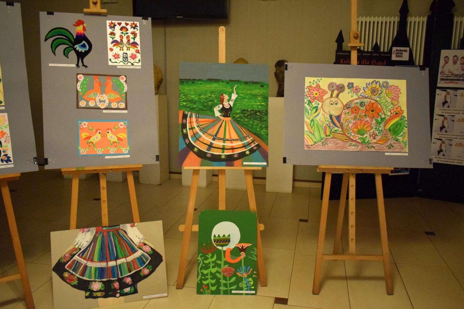 Zdjęcie w galerii na portalu naszraciborz.pl: Gala laureatów XIII Powiatowego Festiwalu Twórczości Artystycznej wiadomości z regionu