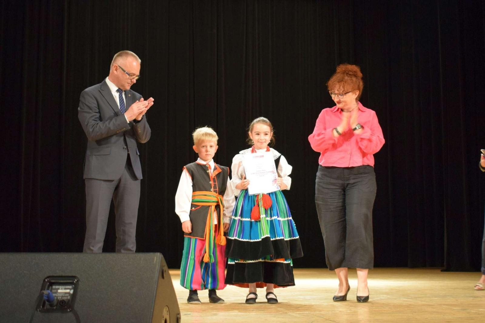 Zdjęcie w galerii na portalu naszraciborz.pl: Gala laureatów XIII Powiatowego Festiwalu Twórczości Artystycznej wiadomości z regionu