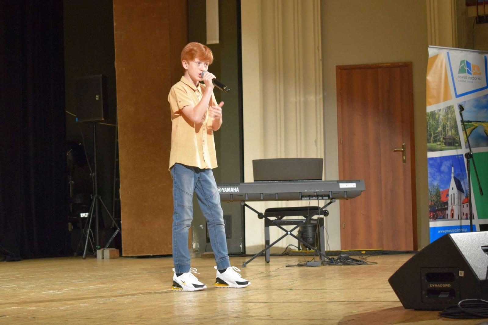 Zdjęcie w galerii na portalu naszraciborz.pl: Gala laureatów XIII Powiatowego Festiwalu Twórczości Artystycznej wiadomości z regionu