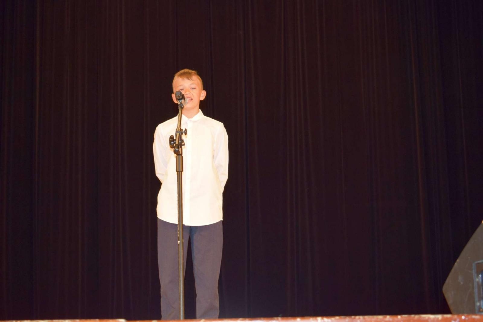 Zdjęcie w galerii na portalu naszraciborz.pl: Gala laureatów XIII Powiatowego Festiwalu Twórczości Artystycznej wiadomości z regionu