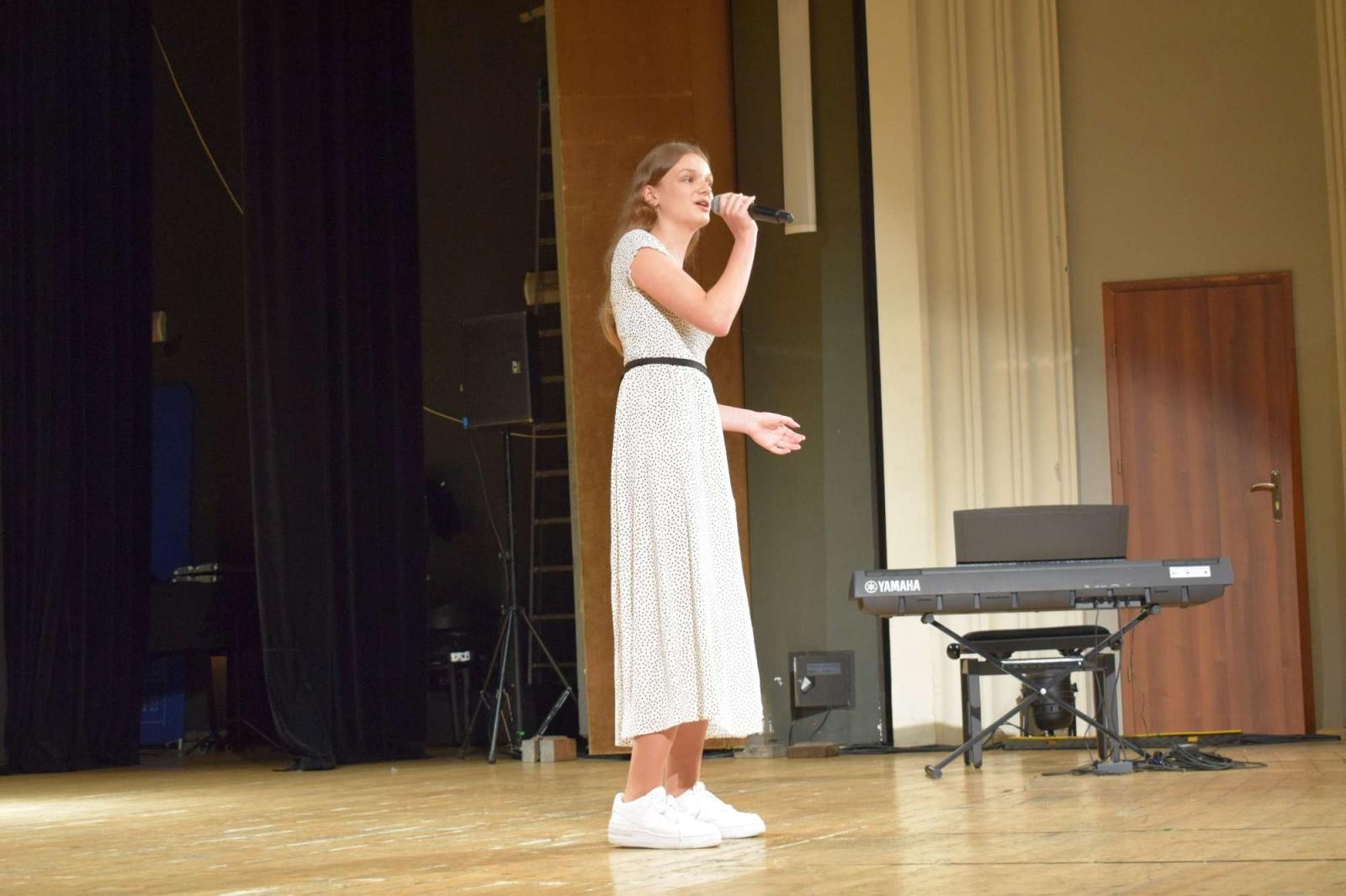 Zdjęcie w galerii na portalu naszraciborz.pl: Gala laureatów XIII Powiatowego Festiwalu Twórczości Artystycznej wiadomości z regionu